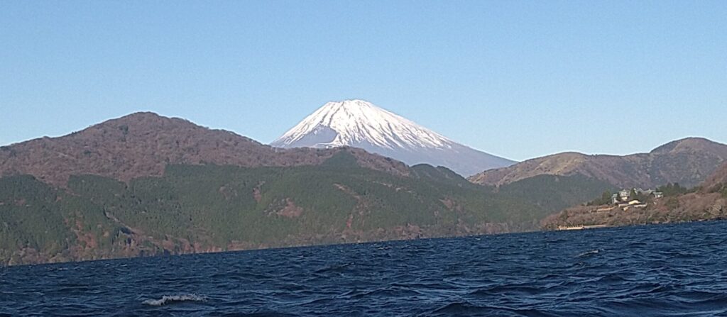 芦ノ湖からの富士山