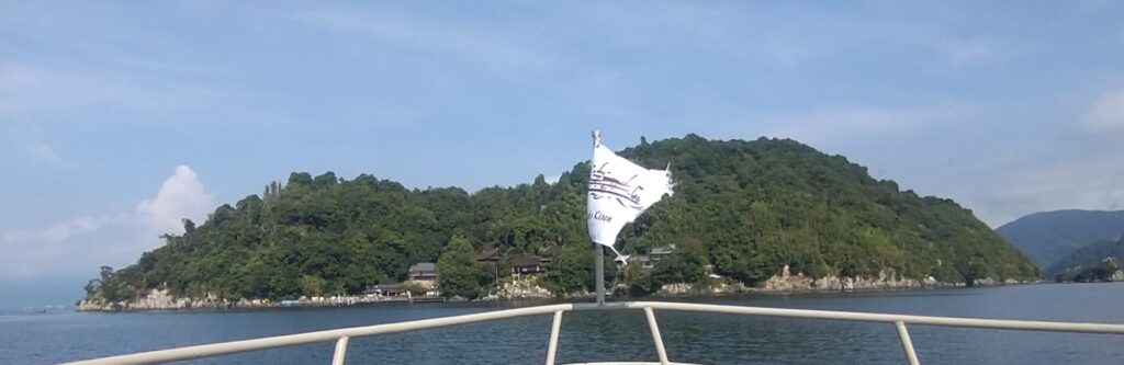 竹生島全体像