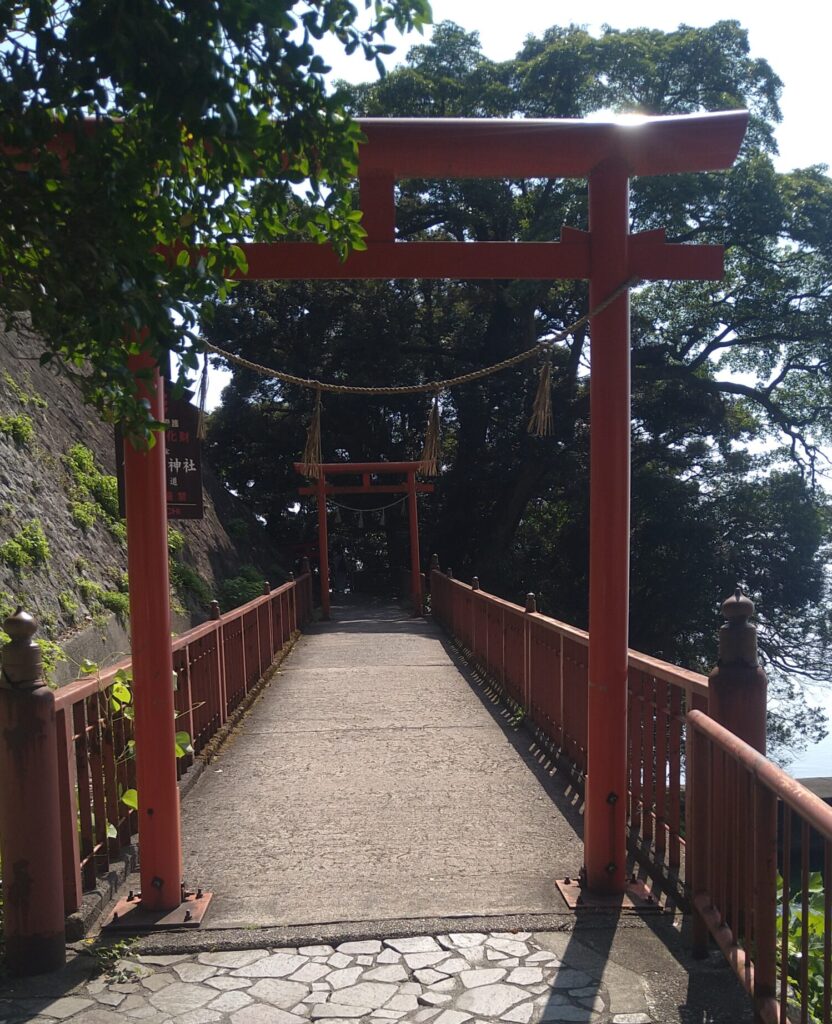 神社の鳥居