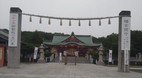 樽前山神社門